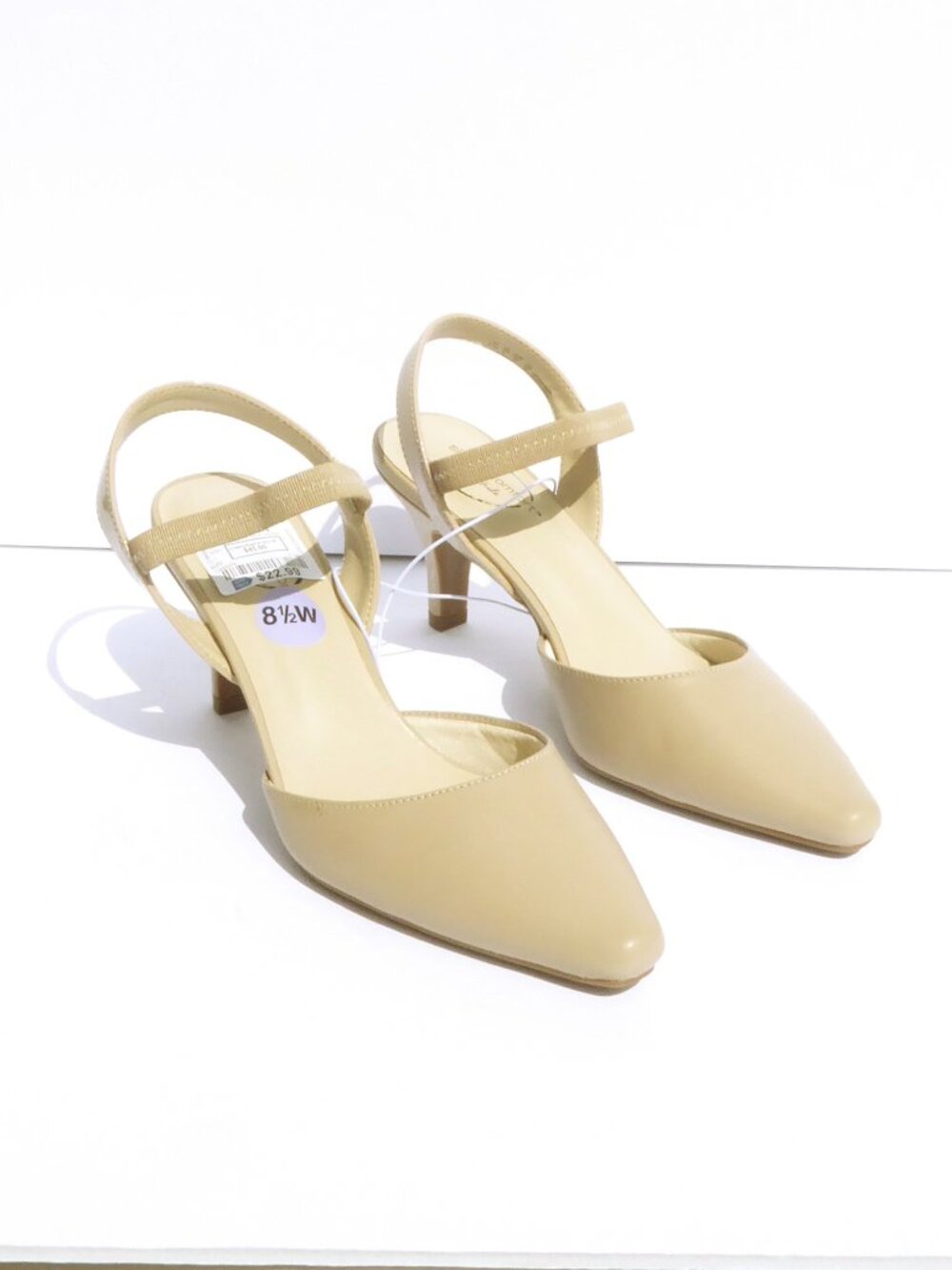 Life Stride simply comfort light beige pointed toe ankle strap heels sz 8.5 wide